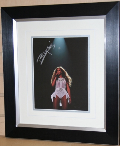 Rare Beyonce signed photo