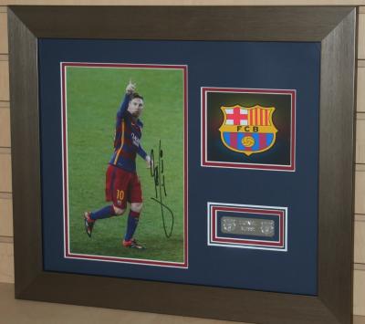 Lionel Messi signed 12 x 8 photo