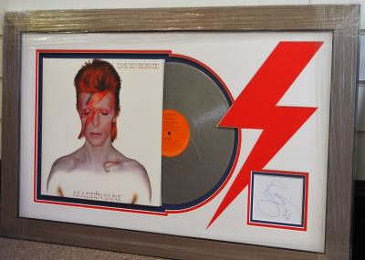 David Bowie "94" signature