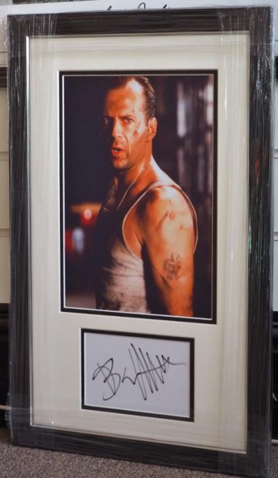 Bruce Willis Die Hard signature