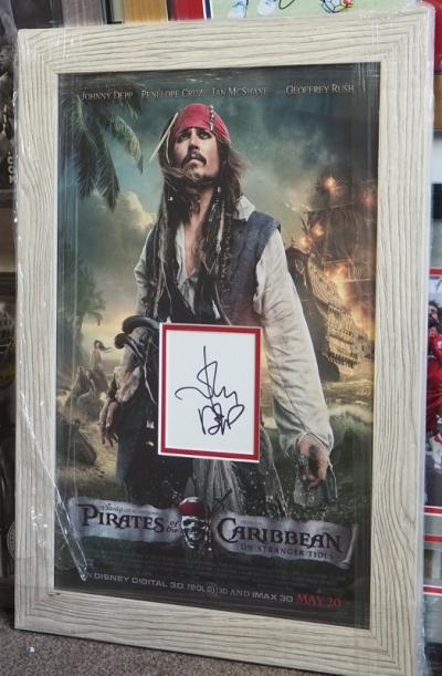 Johnny Depp Pirates signature