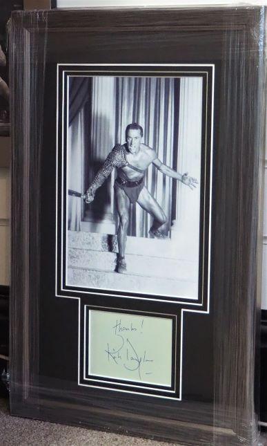 Kirk Douglas autograph