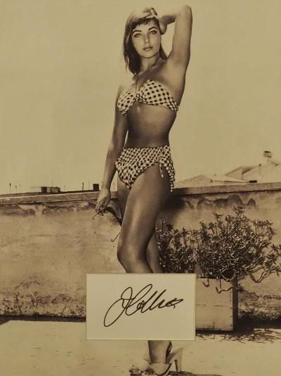 Joan Collins autograph