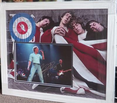 Roger Daltry autograph