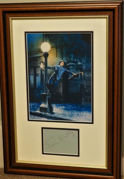 Gene Kelly autograph