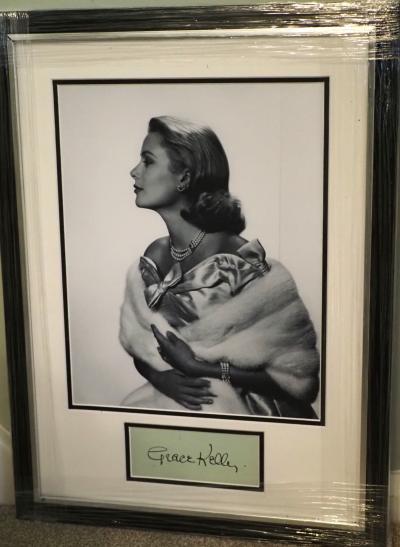 Grace Kelly signature [rare]