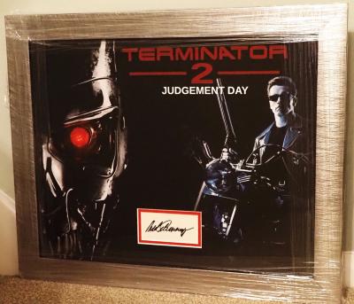 Arnold Schwarzenegger autograph